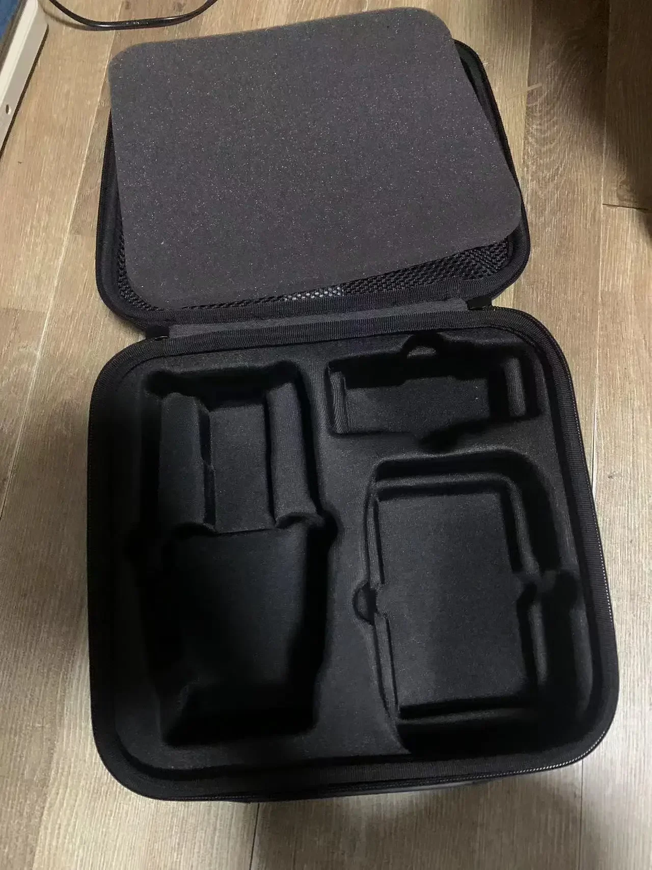 YUNX Portable Hard Storage Sui - огляд і ціна Drone F22 Rc
